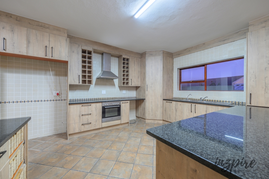 3 Bedroom Property for Sale in Dana Bay Western Cape